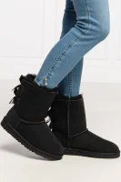 Kožni čizme za snjeg Bailey Bow II | s dodatkom vune UGG crna