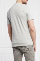 T-shirt SIGNBOARD | Regular Fit GUESS siva
