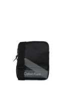 Cole Flat Reporter Bag Calvin Klein crna